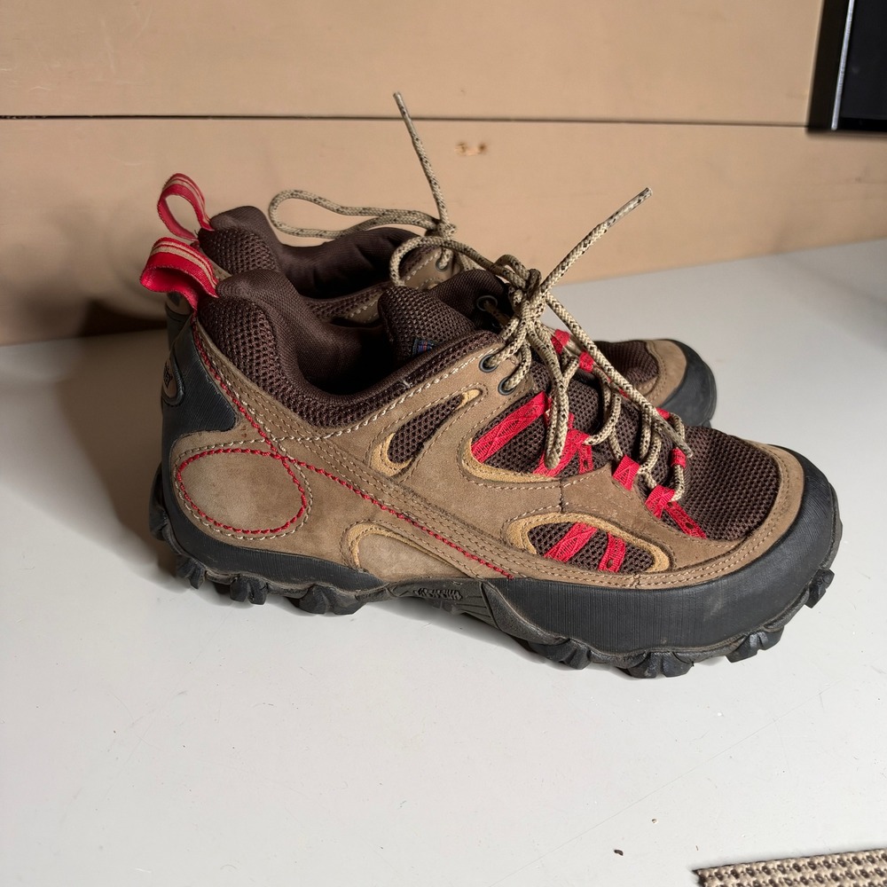 Patagonia Womens Cardamom Poppy Fields Hiking Shoes T80958 Brown Red Vibram 9.5